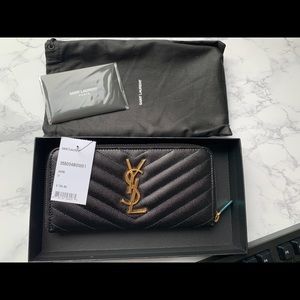 NWT Yves Saint Laurent Grain de Poudre Zip Wallet